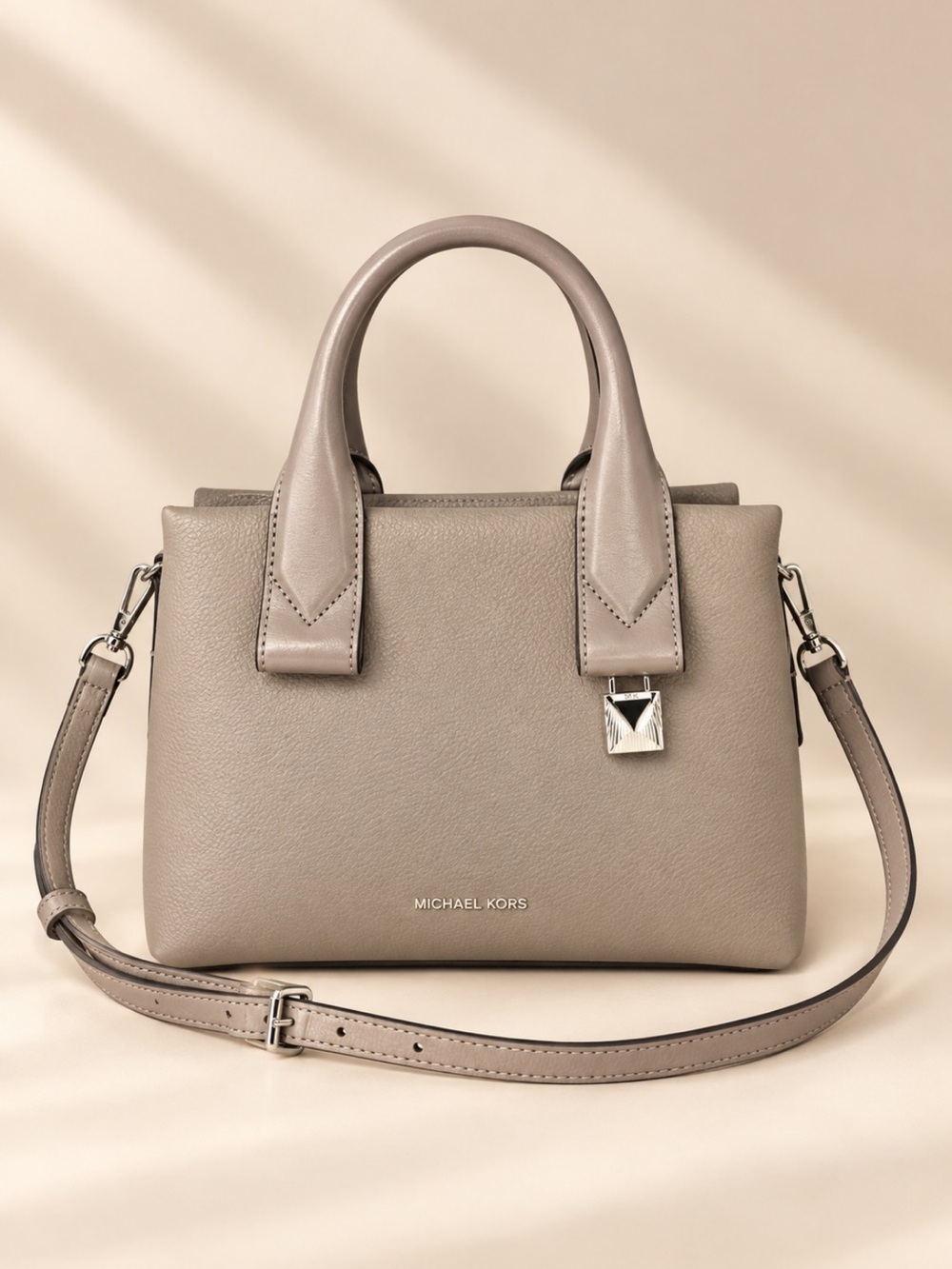 💯Michael Kors Handbag